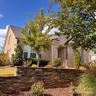 9415 Downton Ct, Matthews, NC 28105