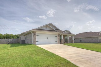 703 Nicholas Ln, Carl Junction, MO 64834