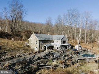 450 Buttermilk Rd, Easton, PA 18042