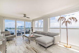 3901 S Flagler Dr Unit 903, West Palm Beach, FL 33405