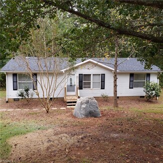 1125 Tree Haven Ln, Madison, NC 27025