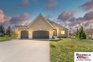 52951 Royal Park Ave, Utica, MI 48315