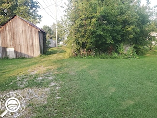 215 W Main St, Mitchell, IN 47446