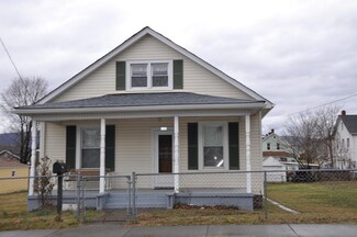 320 E Chestnut St, Covington, VA 24426