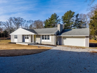 837 Main Rd, Westport, MA 02790