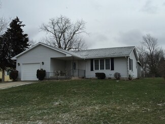 203 N Locust St, Loda, IL 60948