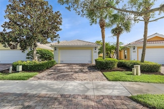 4951 Corsica Square, Vero Beach, FL 32967