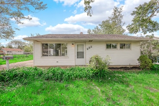 232 Camden Dr, Steger, IL 60475