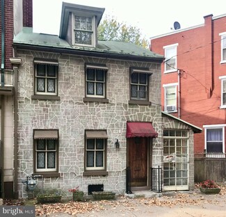 1126 Perkiomen Ave, Reading, PA 19602