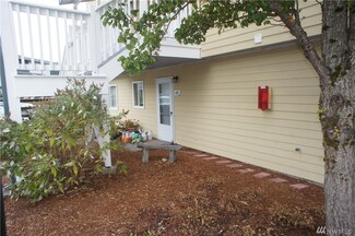 8823 Holly Dr Unit L101, Everett, WA 98208