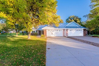 7074 24th St N, Saint Paul, MN 55128