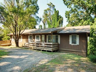 96 White Fawn Dr, Asheville, NC 28801