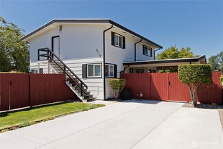 8718 164th Ave E, Sumner, WA 98390