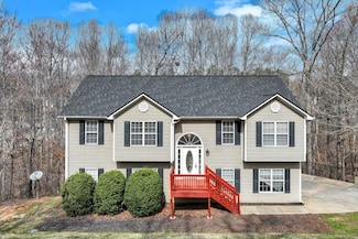 3024 Big Tree Rd, Gainesville, GA 30501