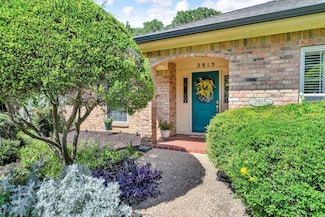 2815 Whisperwood Trail, Arlington, TX 76016