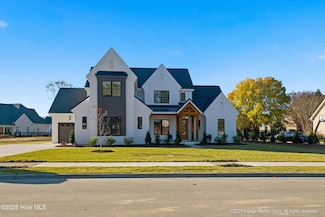 700 Remington Dr, Greenville, NC 27858