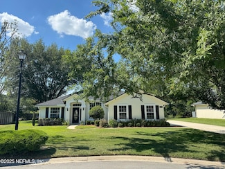 5539 London Lake Dr, Jacksonville, FL 32258