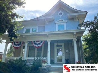1023 E St, Fairbury, NE 68352
