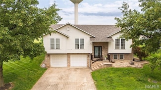 781 N West Ln, Jackson, MO 63755