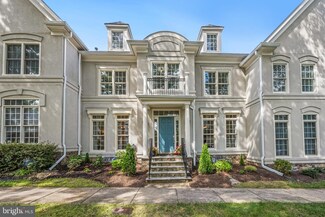 3830 Farrcroft Dr, Fairfax, VA 22030