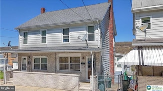 221 E Abbott St, Lansford, PA 18232