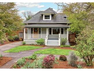 3016 NE Irving St, Portland, OR 97232