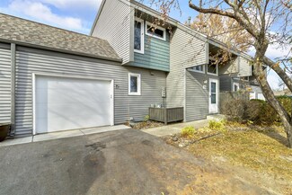 1751 Flamingo Dr, Saint Paul, MN 55122