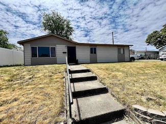 1720 11th Ave, Lewiston, ID 83501