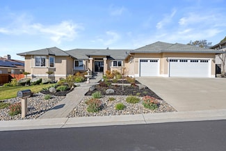 1272 Ridgemark Dr, Hollister, CA 95023