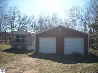6460 Potter Rd, Bear Lake, MI 49614