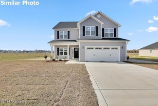 700 Puppy Drum Ln, Maysville, NC 28555