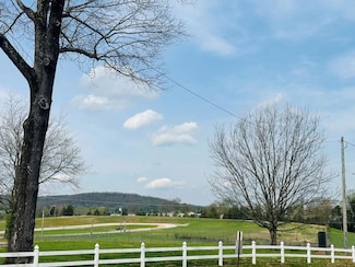 613 Hale St, Sparta, TN 38583