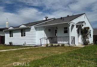 22051 Vanowen St, Canoga Park, CA 91303