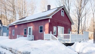 12 Harrison Ave, Orono, ME 04473