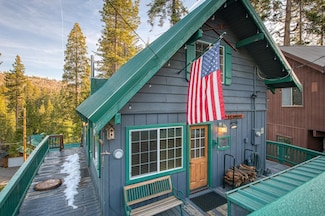 41996 Limber Ln, Auberry, CA 93602