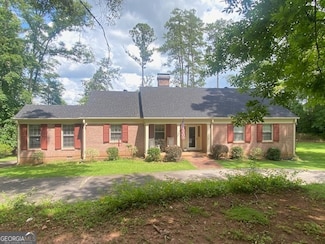 1812 Morgan Cantey Dr, Lanett, AL 36863