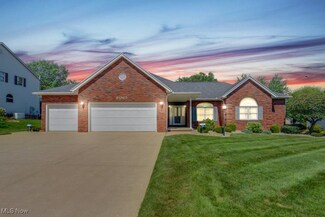 6065 Coppercove Cir NW, North Canton, OH 44720