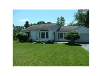 6834 Styme Rd, Lowellville, OH 44436