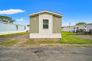 44 Eddie Rd, Madison, OH 44057