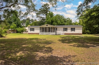 2990 Aberdeen Rd, Raeford, NC 28376