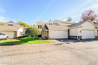 7159 Creeks Crossing Unit 47, West Bloomfield, MI 48322
