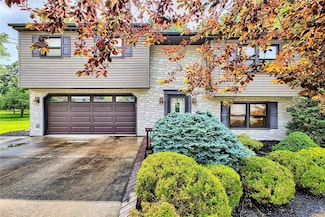 14042 Easy St, Irwin, PA 15642