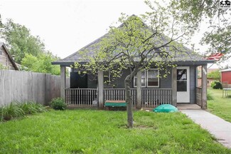 1210 N Main St, Pratt, KS 67124