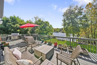 286 S Mountain Rd, New City, NY 10956