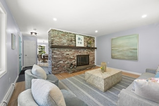 5 Scarborough Cir, Sandwich, MA 02563