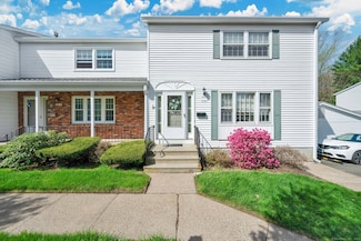 58 Ambassador Dr Unit F, Manchester, CT 06042