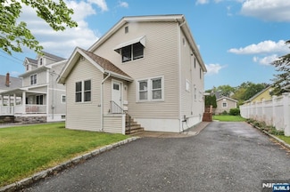 12-67 12th St Unit 2X, Fair Lawn, NJ 07410