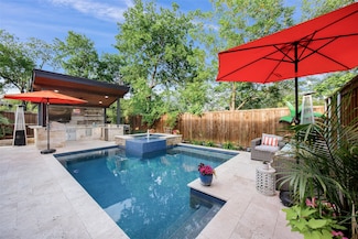 607 S Parker St, McKinney, TX 75069