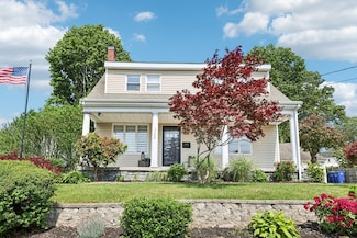 1792 Washington St, Braintree, MA 02184
