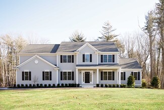 5 Laurelwood Dr, Scituate, MA 02066